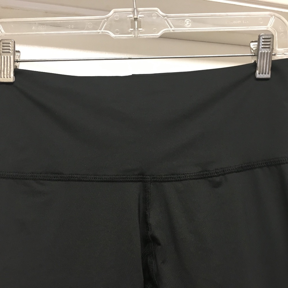 NWT Teeki Jimi Laser Cut Out Hot Pants Leggings - Picture 5 of 11